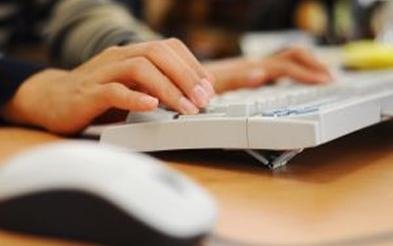  Un sfert dintre români nu ştiu că există servicii publice online