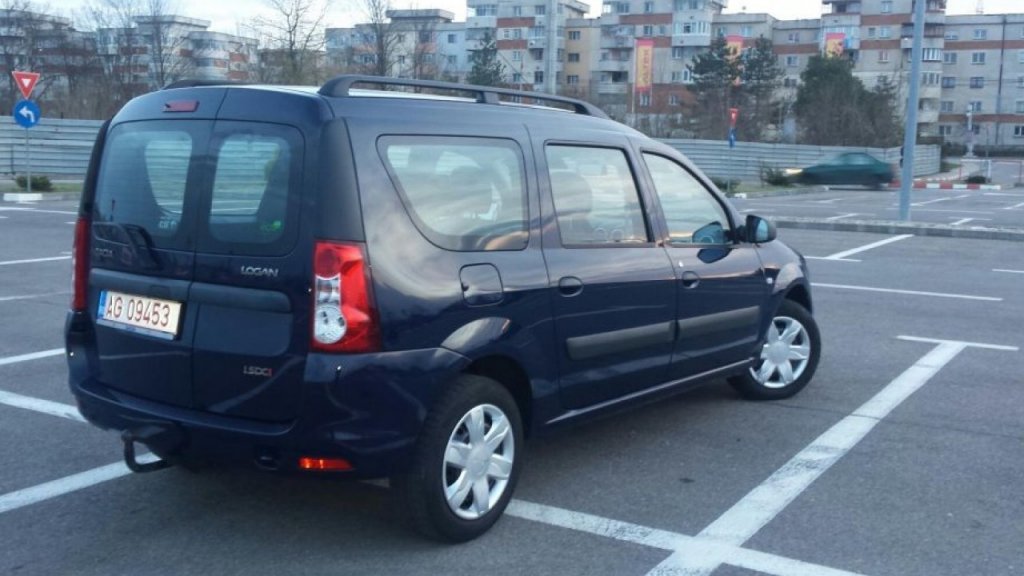  Importurile de autoturisme Dacia second au urcat 60%