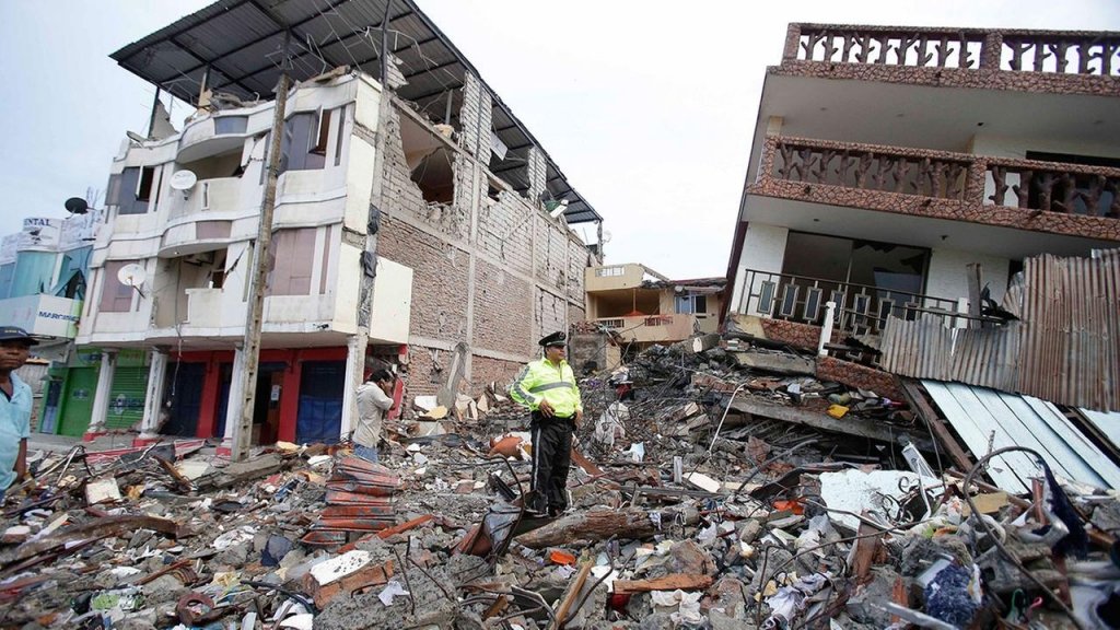  Circa 1700 de persoane sunt încă date dispărute la trei zile după cutremurul din Ecuador
