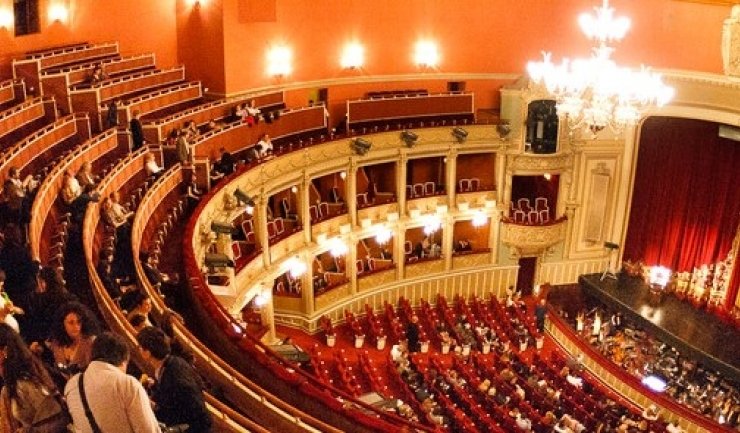  Opera protestează din nou: Revolta sub scenă, balerinii pe scenă