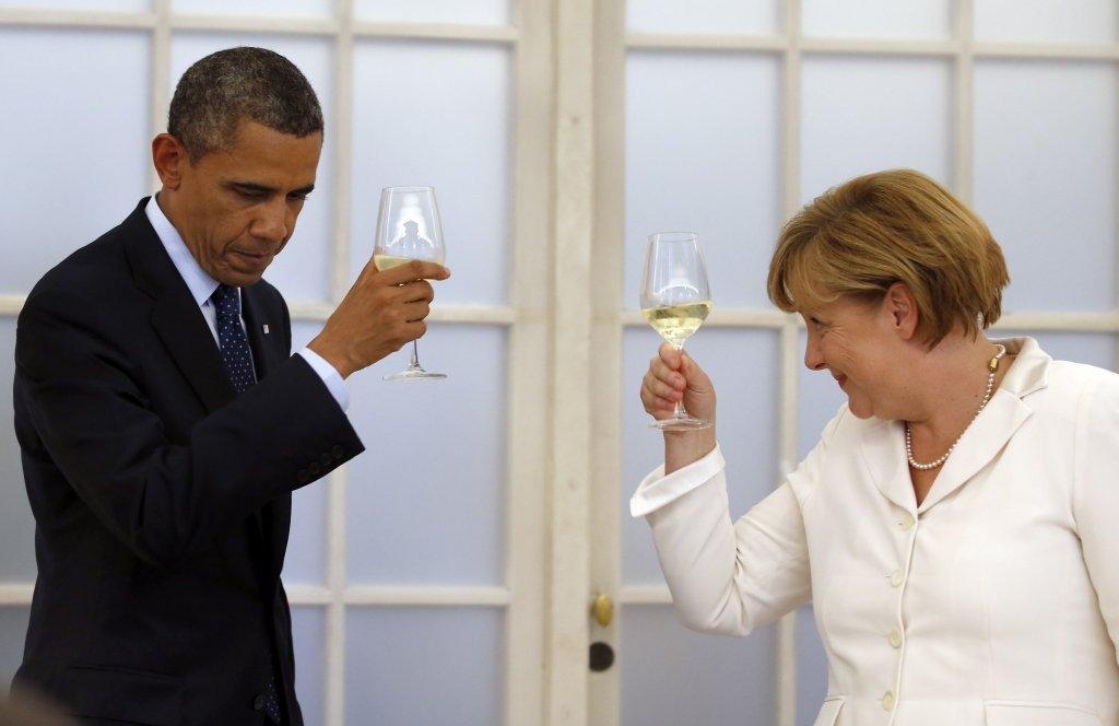  Obama va îndemna Germania să trimită trupe în România