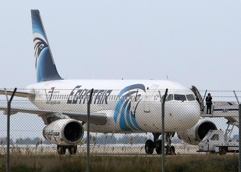  Avionul EgyptAir prăbuşit în Mediterana nu a făcut niciun viraj brusc