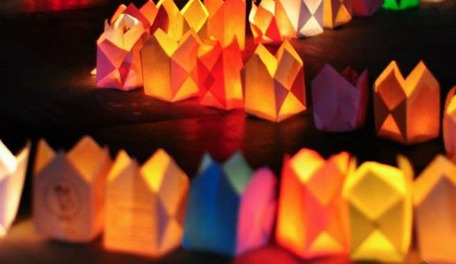  Gulguţe colorate vor împânzi sâmbătă Parcul Copou la Festivalul Luminii