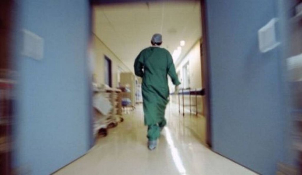  Cine ne tratează? O treime din medicii sancţionaţi în România sunt ieşeni