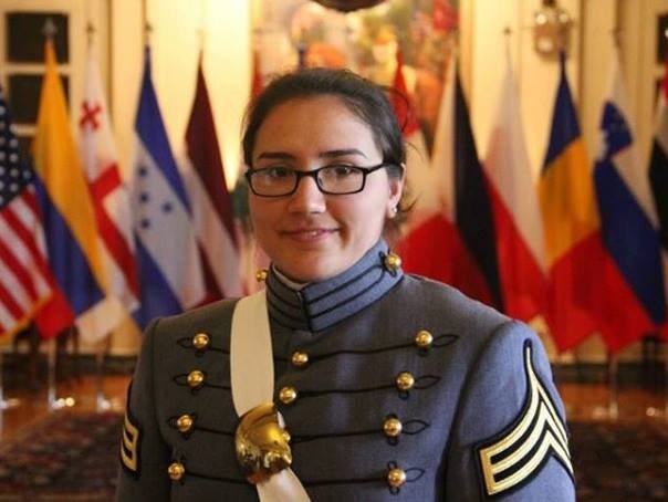  Faceţi cunoştinţă cu prima absolventă româncă a academiei militare americane West Point