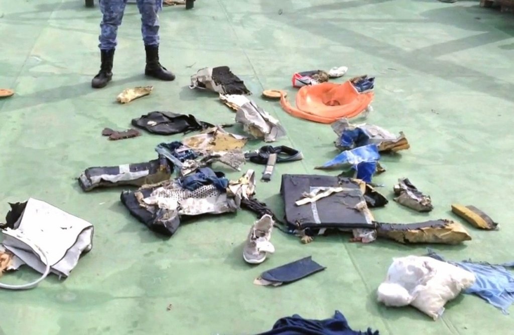  Una dintre cutiile negre ale avionului prăbuşit în Marea Mediterană a fost recuperată
