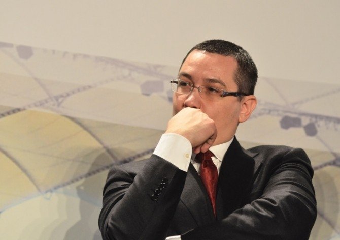  Victor Ponta, despre atentatul terorist din Turcia: „Eram in masina, la 10 minute de aeroport”