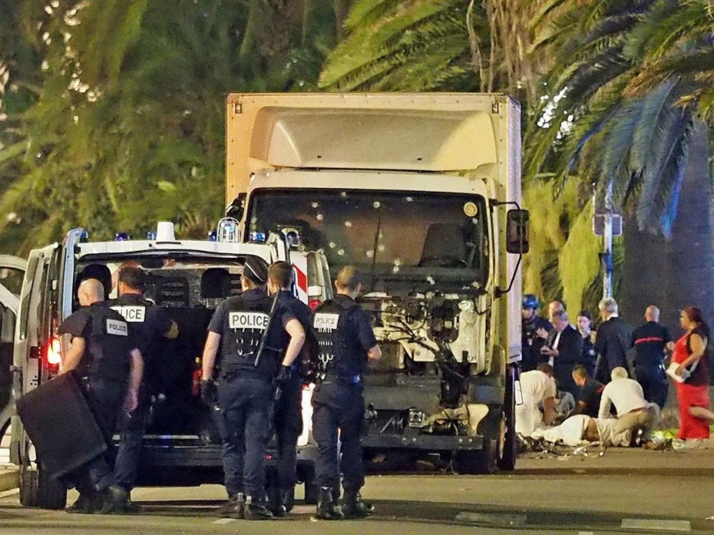  Șoferul camionului ce a intrat în mulțime a avut complici și a plănuit atacul luni de zile