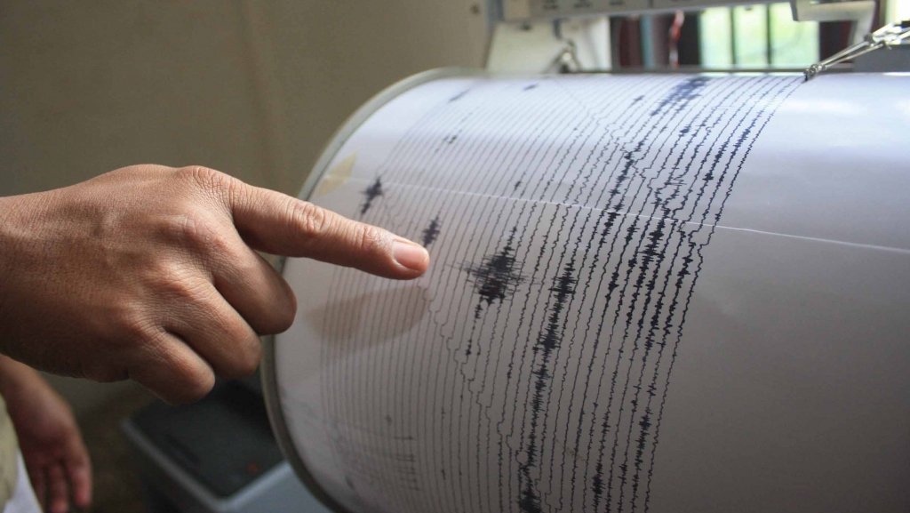  Cutremure în lanţ, vineri, în România