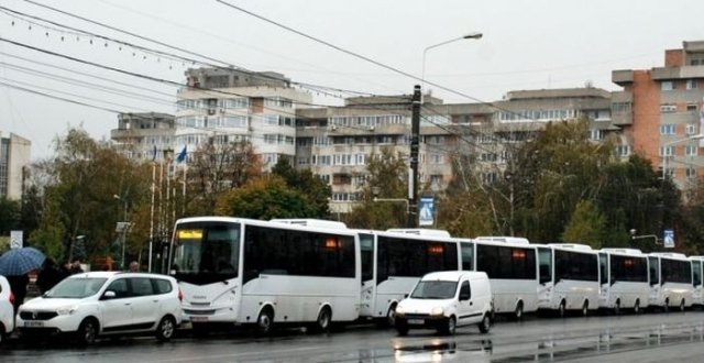  Gata cu minunea? Autobuzele second hand ale RATP, blocate la Pitești