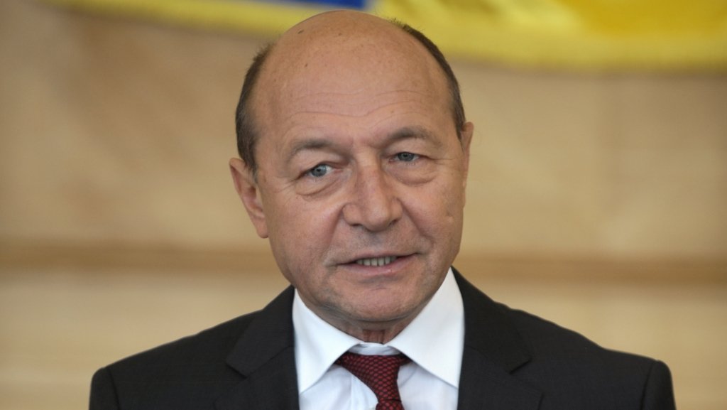  Traian Băsescu a dat-o în judecată pe Alina Petre, fosta noră a lui Virgil Măgureanu