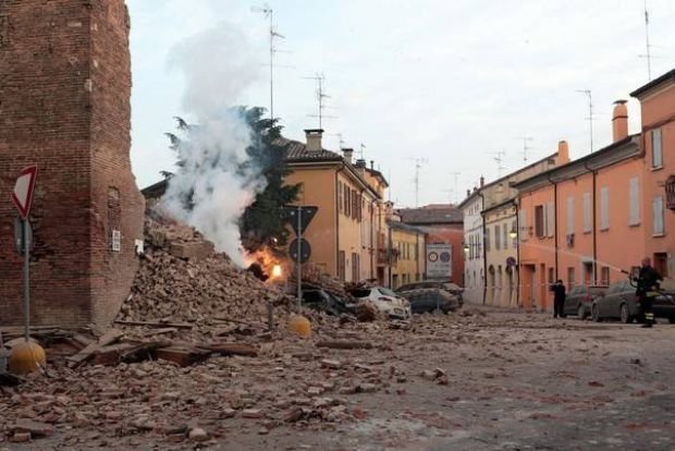  Cinci romani au murit in cutremurul din Italia, 11 sunt dati disparuti. Mesajul presedintelui Klaus Iohannis
