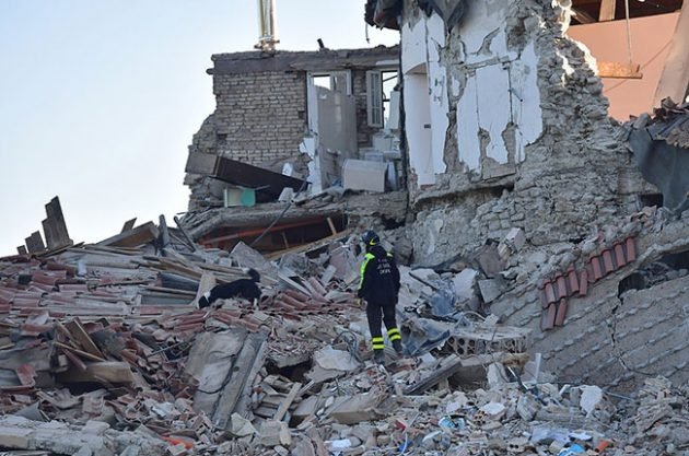  Pe lista românilor dispăruți după cutremurul din Italia a rămas un singur nume