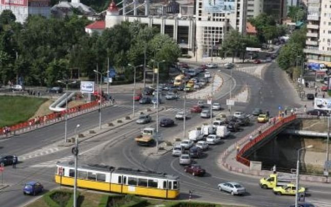  Modificări în circulaţia din două intersecţii mari din Iași