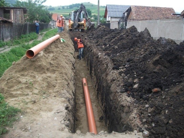  Se extinde reţeaua de canalizare în comuna Miroslava