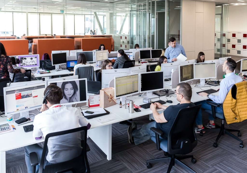  În clădirile de birouri din Iaşi lucrează aproximativ 16.300 de persoane