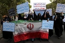  Candidaţii în scrutinul prezidenţial din Iran fac apel la calm