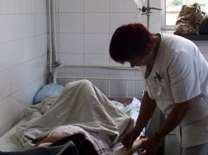 Mamă şi trei copii, urmaţi de o gravidă, ajunşi la spital din cauza bureţilor