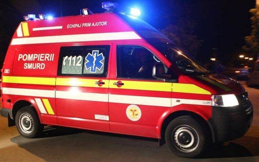  EXCLUSIV: Un băiat de 19 ani a căzut de la etajul al treilea al unui cămin din Iași