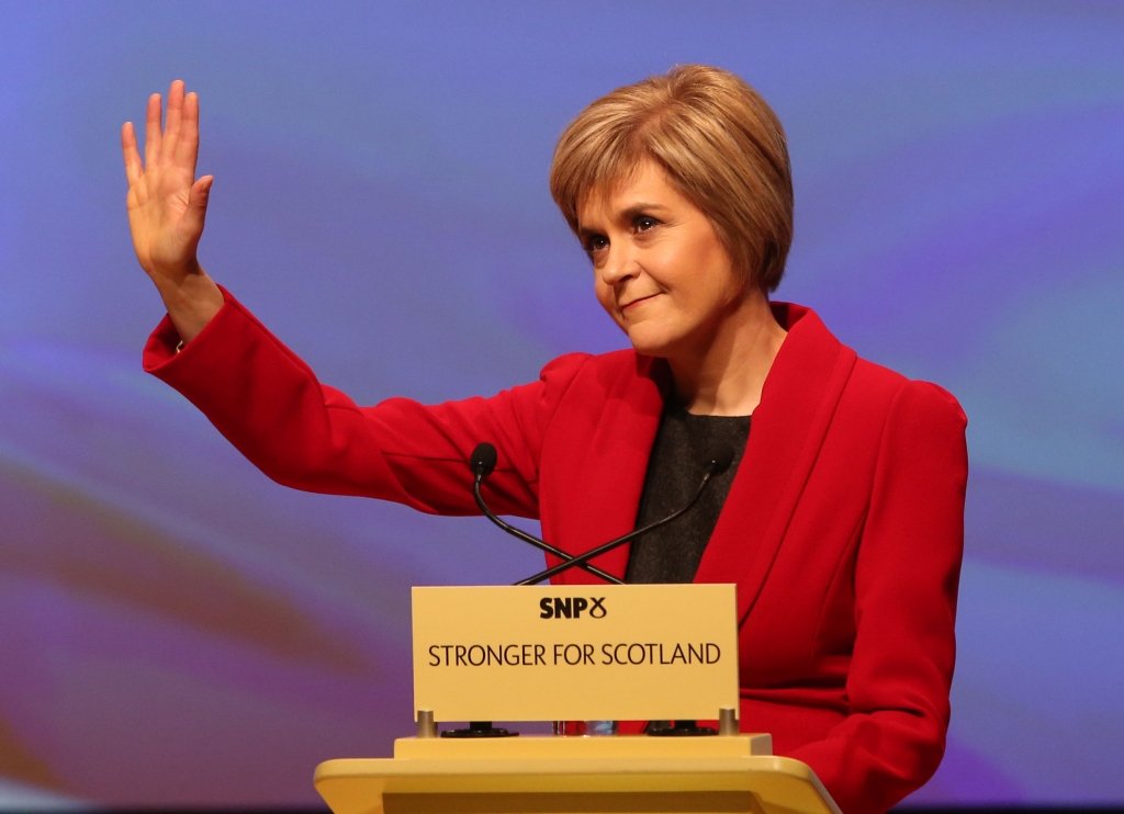  Scoţia pune din nou în discuţie independenţa faţă de Marea Britanie