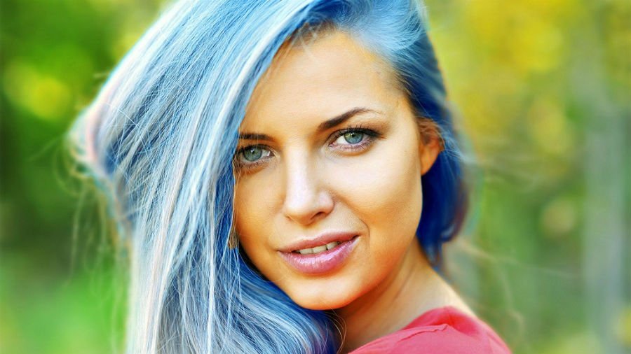 Cercetătorii au explicat de ce părul oamenilor nu este albastru