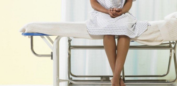  Testele pentru depistarea cancerului de col uterin pot fi făcute mai rar de unele femei (studiu)