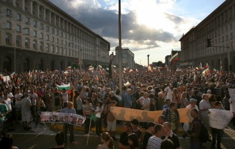  PROTESTELE DIN BULGARIA au continuat duminică, la Sofia şi în ţară