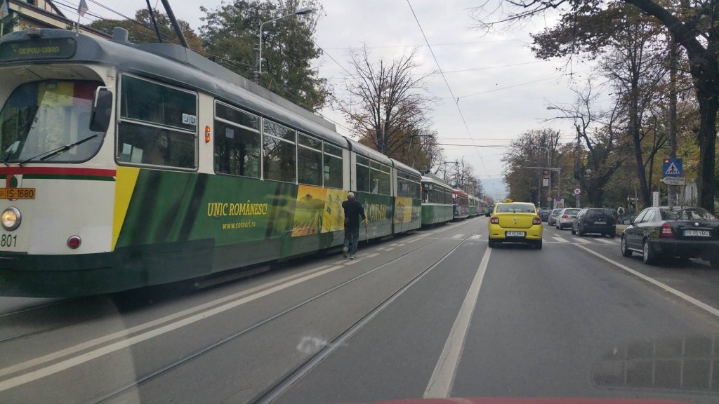  FOTO: Circulația tramvaielor în Copou este paralizată