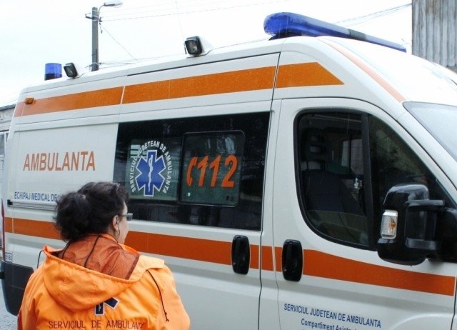  Ambulanţa a lucrat la foc continuu în octombrie: 345 de intervenţii pe zi