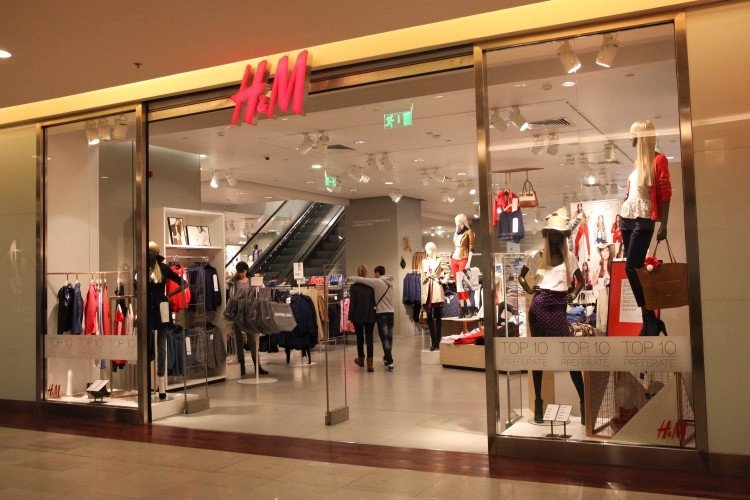  H&M deschide mâine magazinul din Iulius Mall