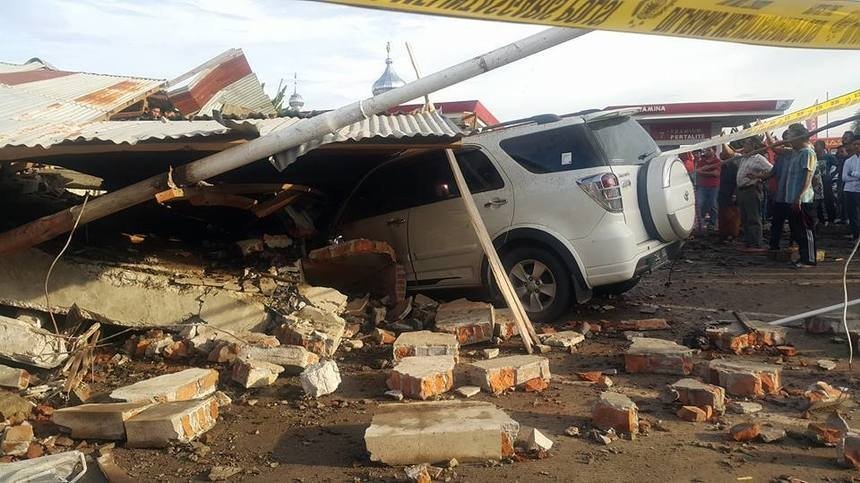  Bilanţul seismului din Indonezia a crescut la 54 de morţi. Multe persoane, dispărute
