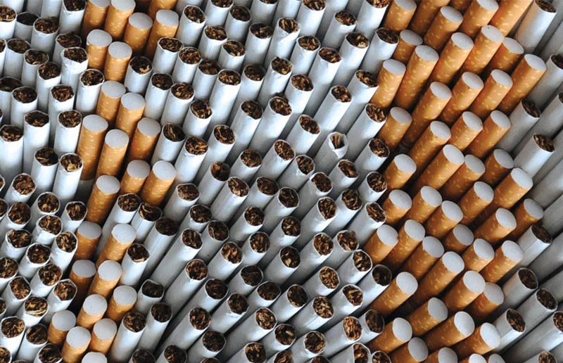  De MÂINE nu se vor mai produce ţigări cu arome. Pachetele vor conţine noi imagini