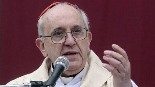  După doar  100 de zile de pontificat, Papa Francisc are o popularitate ce depăşeşte mediile creştine