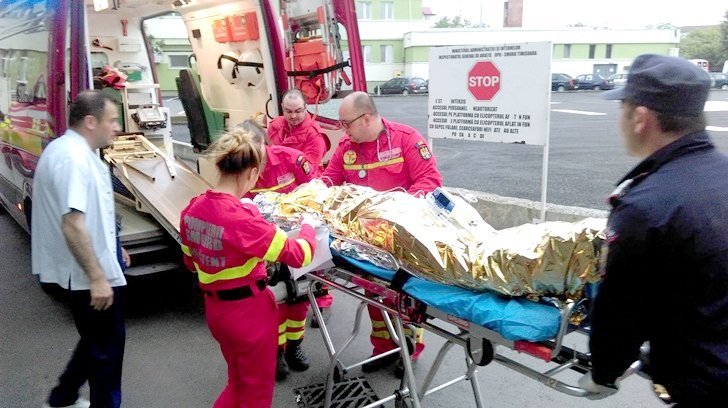  Un pacient ars din judeţul Mureş a fost adus la Iaşi cu avionul