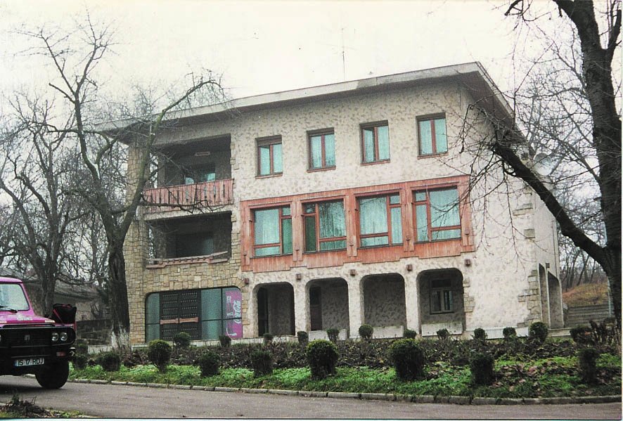  Vila lui Ceauşescu de la Iaşi este blestemată: Nimeni nu vrea să o cumpere!
