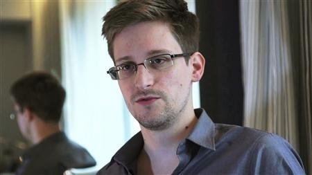  Edward Snowden a părăsit Hong Kong-ul cu destinaţia Rusia (presă)