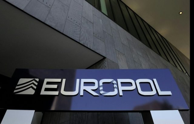  Europol: Noile tehnologii se află la baza majorităţii infracţiunilor grave din UE