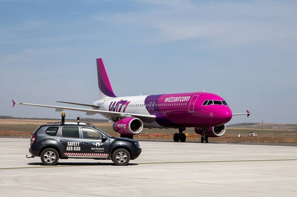  OFERTĂ! 30% reducere la unele zboruri operate de Wizz Air
