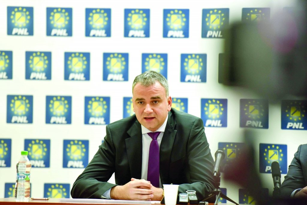  Deputatul Marius Bodea îi dă replica primarului Mihai Chirica