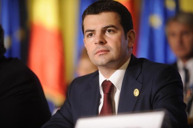  Daniel Constantin ar putea rămâne fără funcţiile de vicepremier şi ministru al Mediului