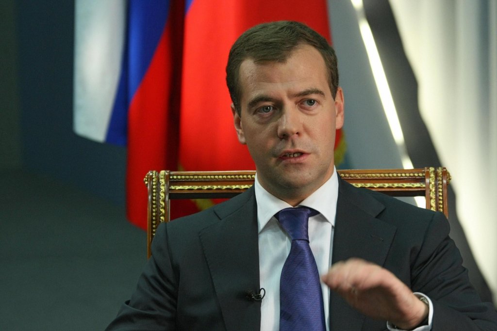  Medvedev  vorbeşte despre confruntări militare între Rusia şi SUA