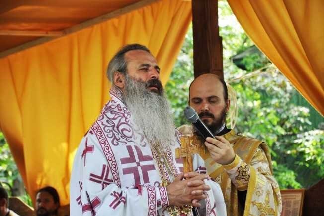  IPS Teofan a hirotesit o nouă stareţă la Mănăstirea Lebăda din Botoşani