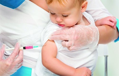  Medicii de familie ieşeni susţin fără rezerve proiectul legii vaccinării