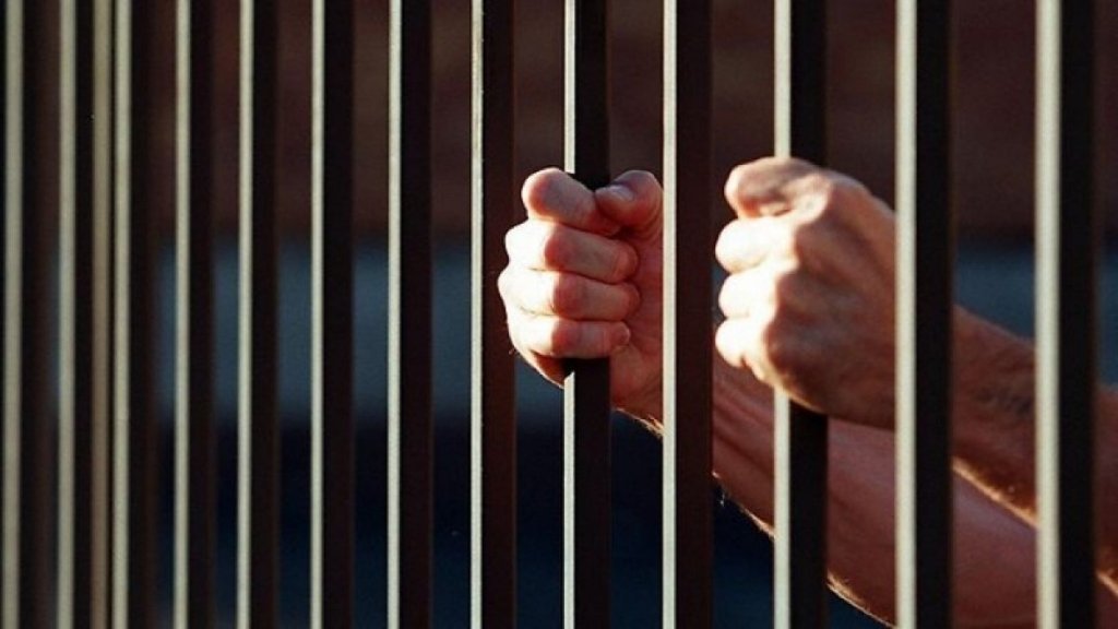  O bătrână care s-a apărat de un violator a fost condamnată la cinci de închisoare
