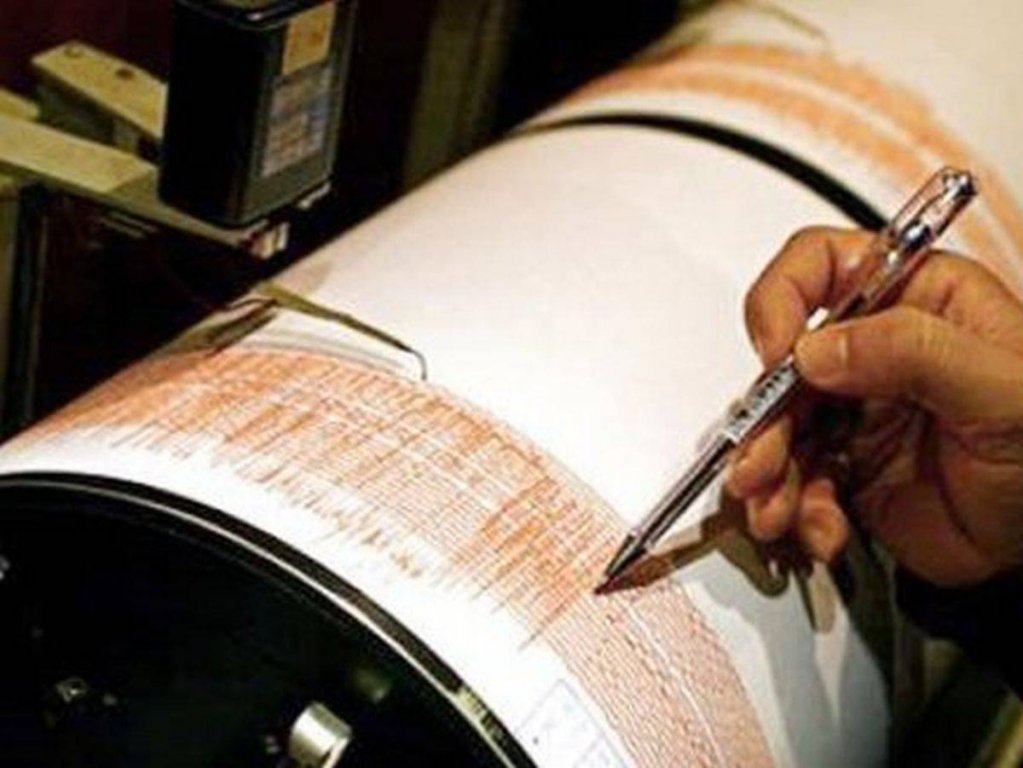  Trei cutremure au avut loc în Buzău, Vrancea şi Galaţi