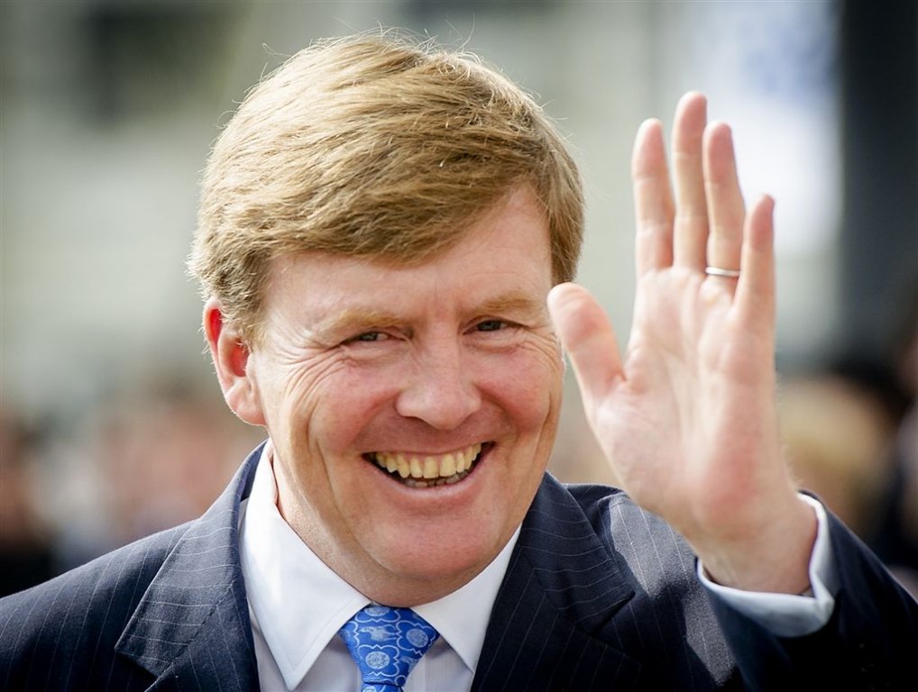  Sute de mii de olandezi au sărbătorit în stradă ziua de naştere a regelui Willem-Alexander