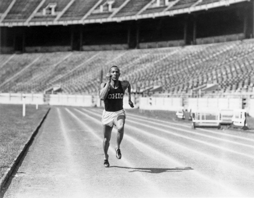  Două medalii de aur câştigate de Jesse Owens la JO din 1936 vor fi scoase la licitaţie