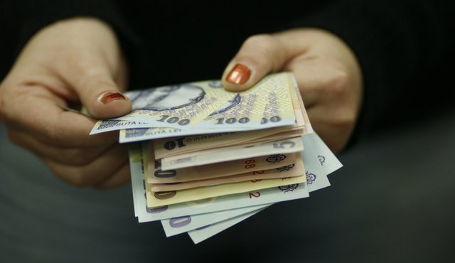  STUDIU: În România, valoarea remuneraţiei salariaţilor în PIB este printre cele mai mici din Europa