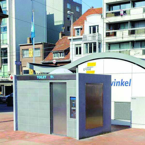  Primăria a cumpărat toalete automate, cu GSM: fiecare costă cât un apartament
