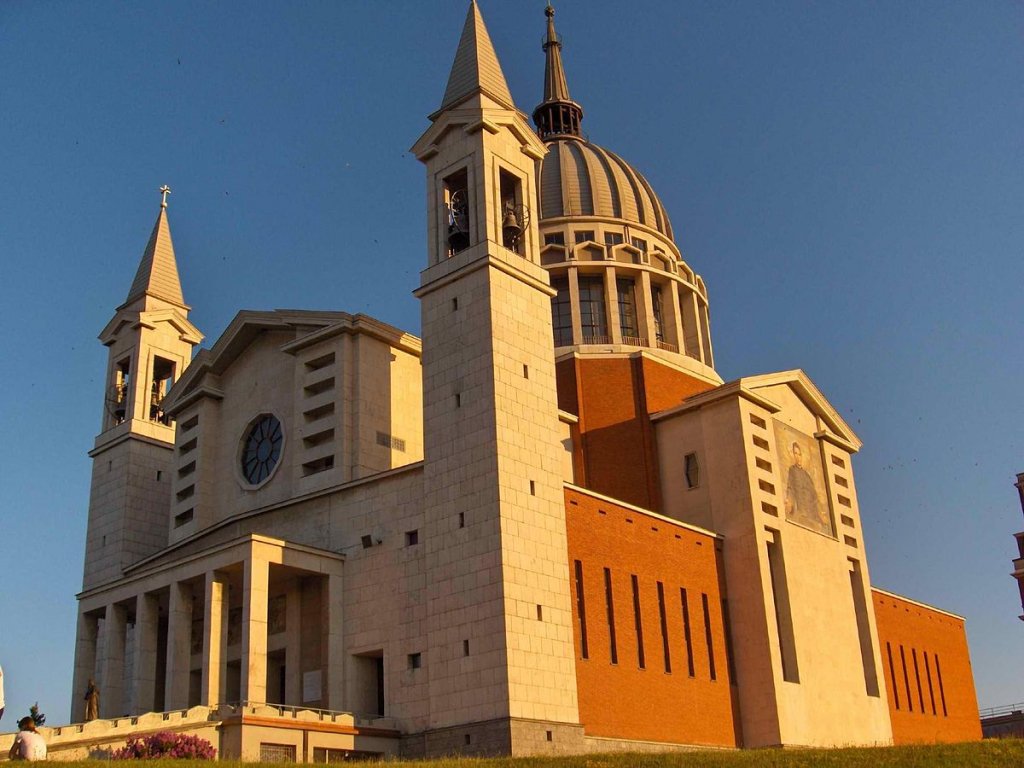  Moaștele Sfântului Ioan Bosco, patronul delincvenților, au fost furate dintr-o biserică din Italia